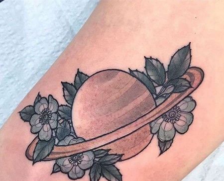 New School大臂星星纹身图案