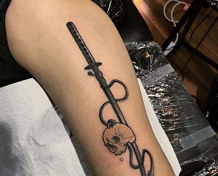 New School大臂武士刀骷髅纹身图案