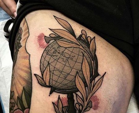 New School大腿地球仪纹身图案