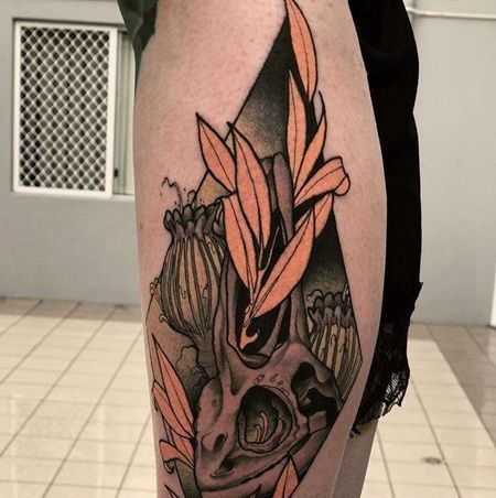 New School小腿骷髅叶子纹身图案