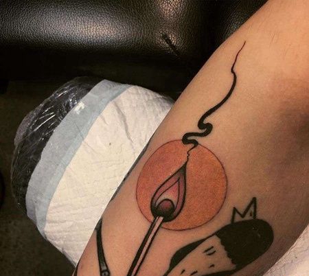 小清新小臂火柴纹身图案