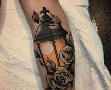 New School小腿灯笼玫瑰纹身图案