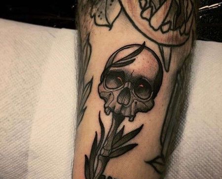 New School小腿骷髅钥匙纹身图案