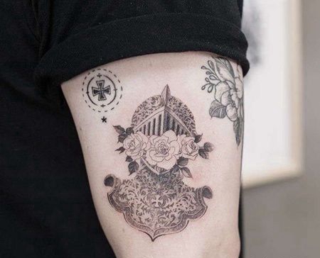 New School大臂盔甲纹身图案