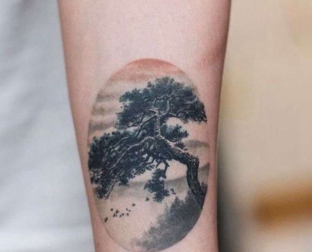写实小臂松树纹身图案