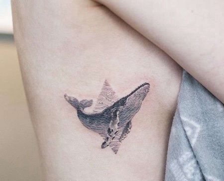 小清新侧腰鲸鱼纹身图案