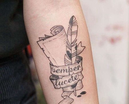 Old School小臂信纸纹身图案