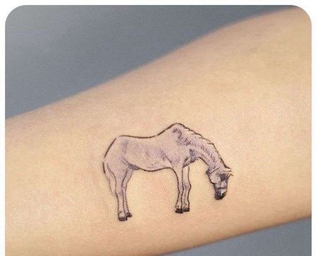 小清新小臂马纹身图案