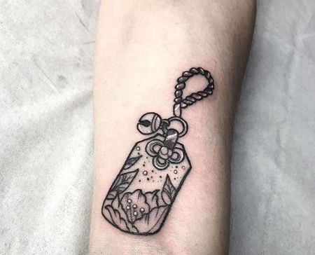 小臂御守纹身图案