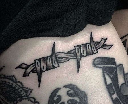 Old School大腿铁蒺藜纹身图案