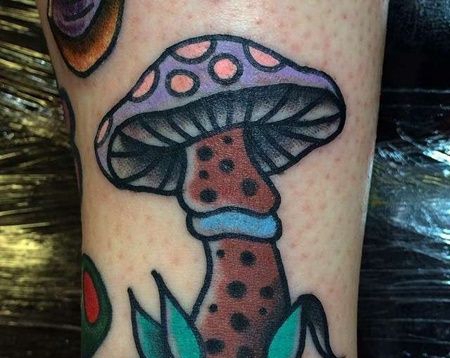 Old School小腿蘑菇纹身图案