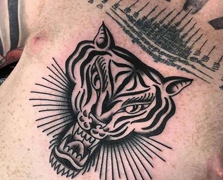 Old School前胸老虎纹身图案