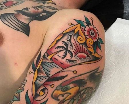 Old School大臂海滩椰子树纹身图案