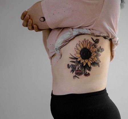New School侧腰向日葵纹身图案