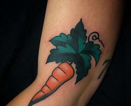 Old School胳膊胡萝卜纹身图案