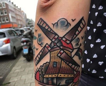 Old School小臂风车纹身图案