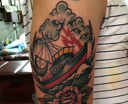 Old School小腿轮船玫瑰纹身图案