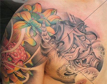 半甲金鱼般若莲花组合纹身图案