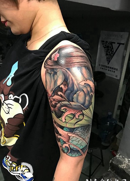 摩羯座的爱，手臂摩羯座彩绘纹身