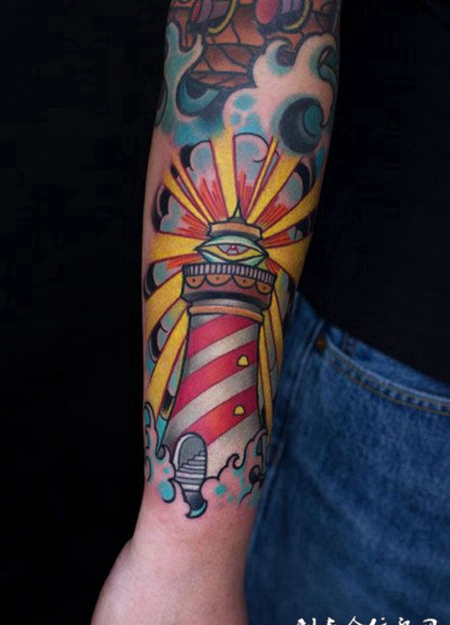 手臂彩绘灯塔纹身图案