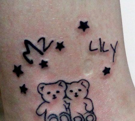 两只可爱的插画小熊纹身图案