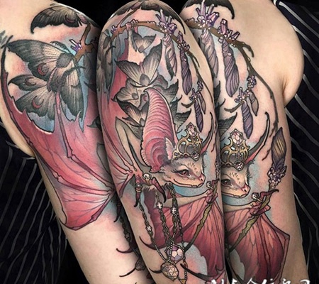 夜之精灵，手臂newschool蝙蝠卡通纹身