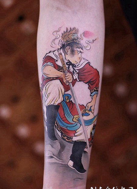 桀骜不驯，手臂斗战胜佛彩绘纹身