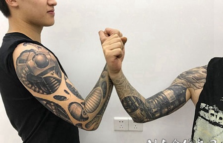 钢铁情缘，3d机械臂纹身