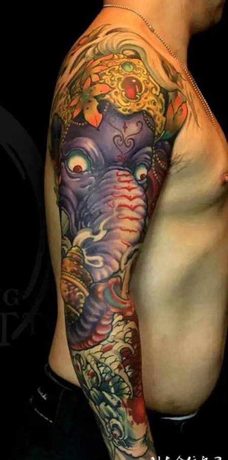 怒目圆睁，霸气象神彩绘花臂纹身