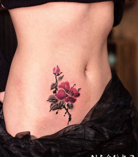 英雄花开，腹部水墨木棉花优雅纹身