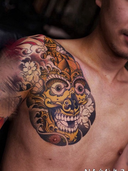 神秘气息，半甲嘎巴拉骷髅彩绘纹身