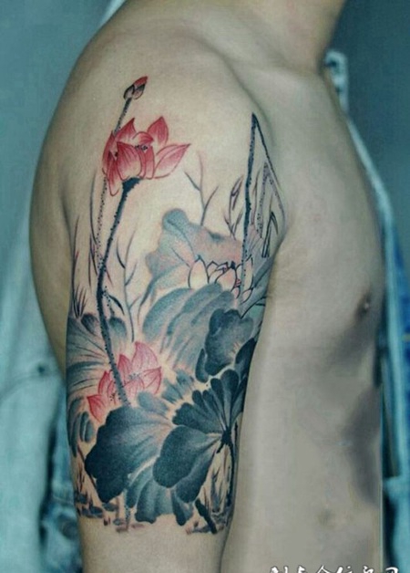 荷塘夜色，手臂水墨风莲花纹身