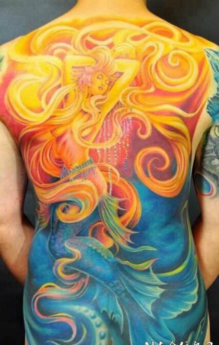 人鱼之梦，满背好看的美人鱼彩绘纹身