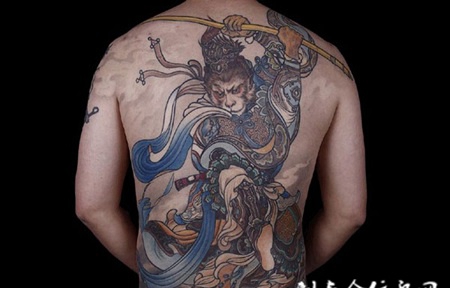大闹天宫，满背斗战胜佛彩绘纹身
