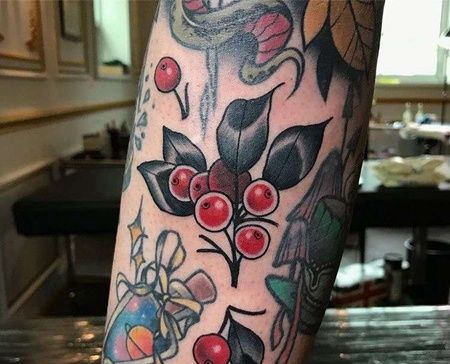 小臂内侧彩色植物