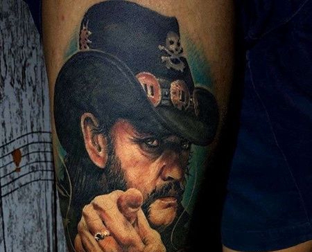 大腿包围写实人像