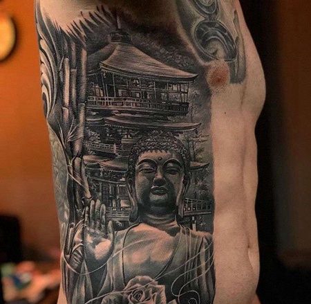 上半身侧写实黑灰佛像