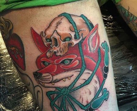 大腿前侧日式传统狐狸与骷髅