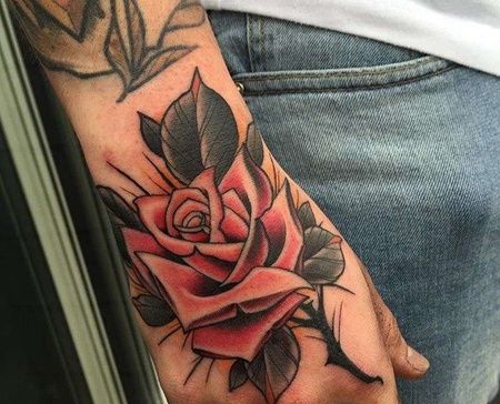 手背old school花朵