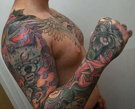 手臂包围new school 熊 女人