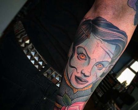 小臂包围new school人像