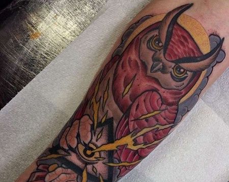 小臂内侧new school 猫头鹰