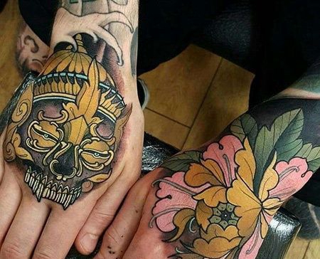 手背新传统神兽与花朵