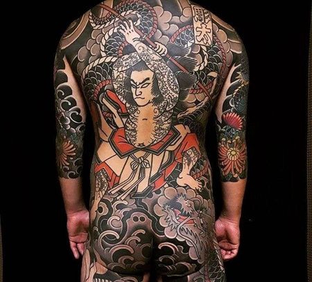 通体日式传统人物