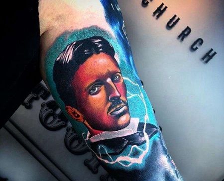 手臂包臂new school人像