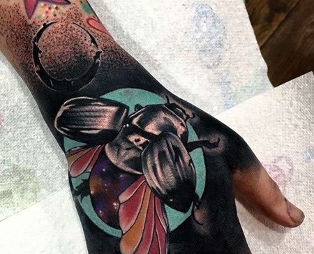 手部new school昆虫