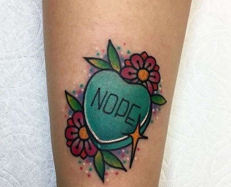 小臂外侧new school心型