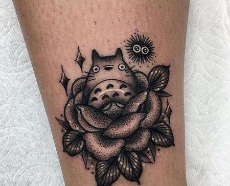 小腿后侧 点刺 卡通 龙猫