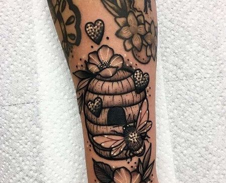 小腿外侧old school 蜜蜂与花朵