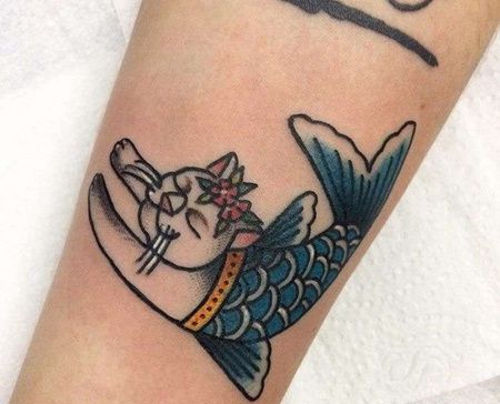 手臂内侧 old school 猫与鱼